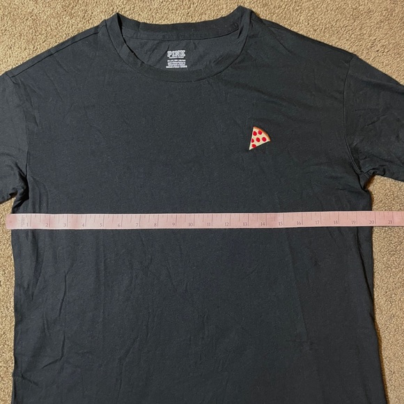 Victoria’s Secret PINK relaxed fit t-shirt with pizza embroidery - Picture 4 of 6